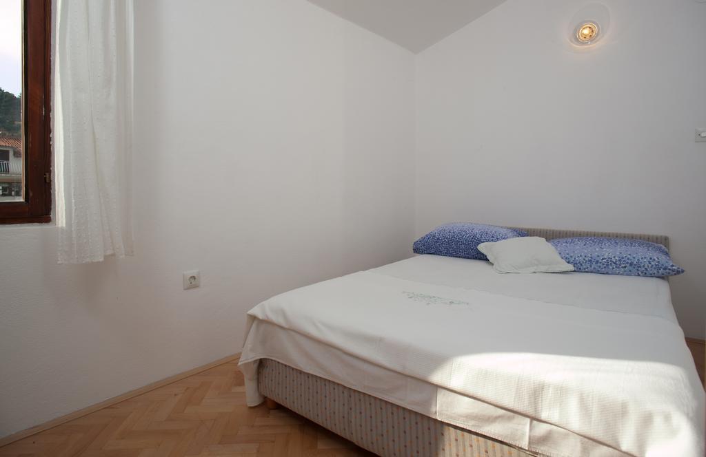 Kornelija 2 Apartment Podgora Room photo