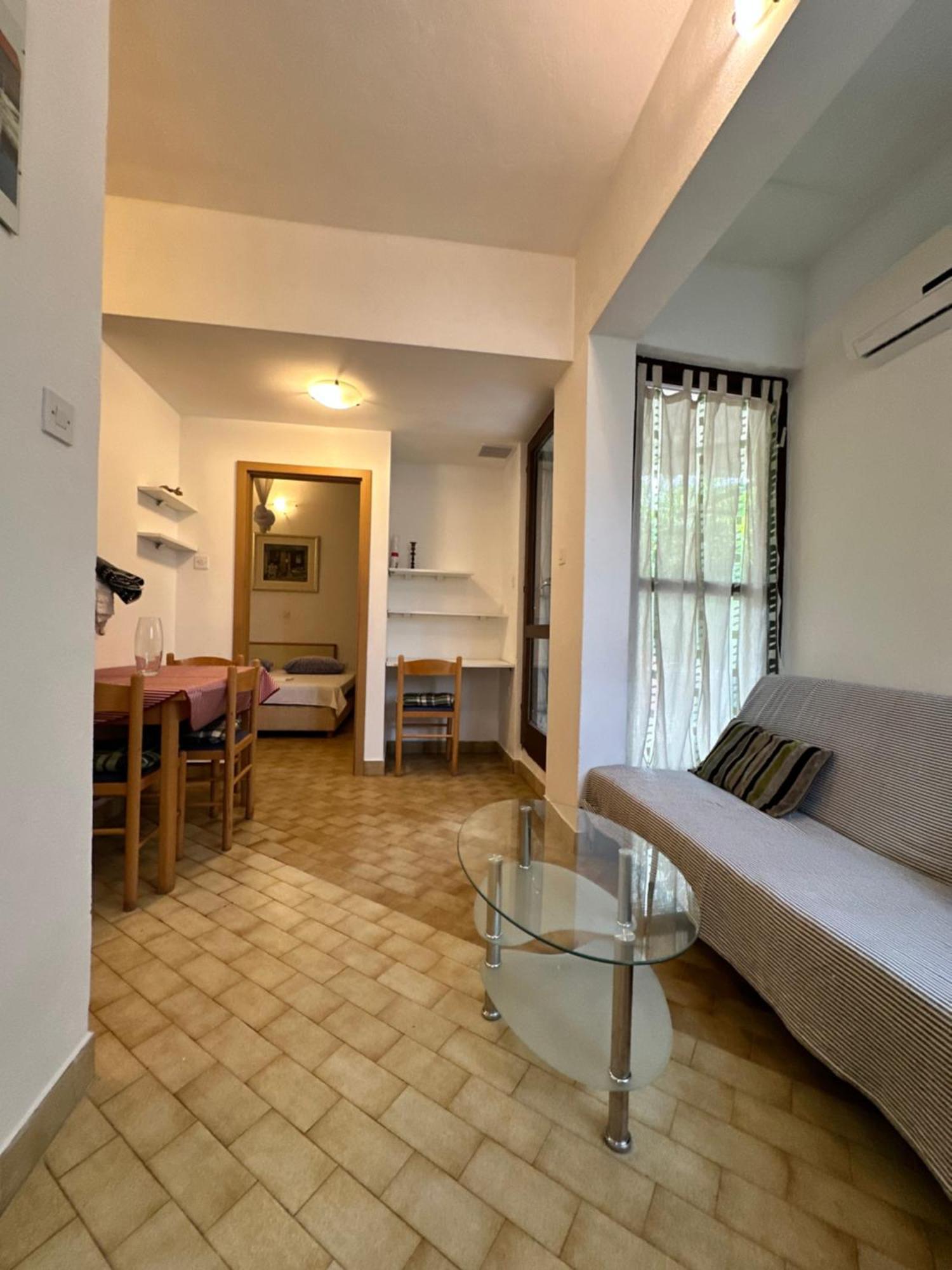 Kornelija 2 Apartment Podgora Exterior photo